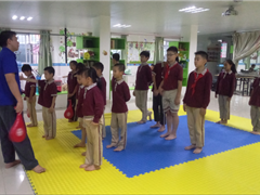 “社区青少年宫”系列常规活动之跆拳道兴趣班第四节